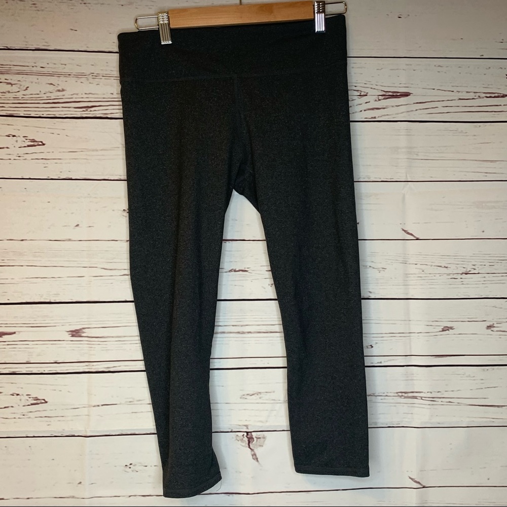 Fabletics leggings - Picture 2 of 3
